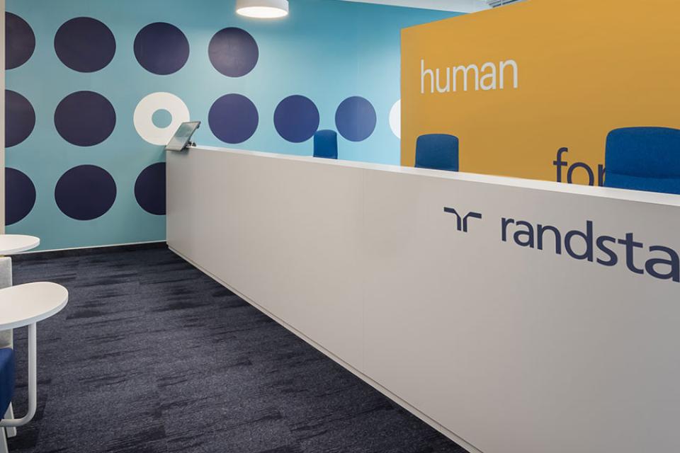 Randstad Budapest iroda recepció 2